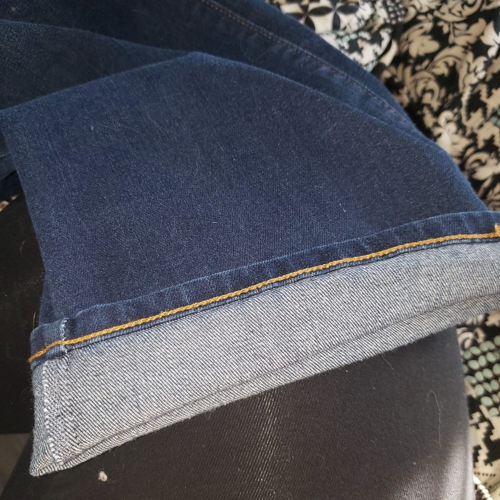 Old Navy Size 22 Mid-Rise Power Slim Straight Jean - Picture 4 of 6